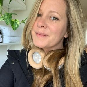 Meet your Posher, Maya